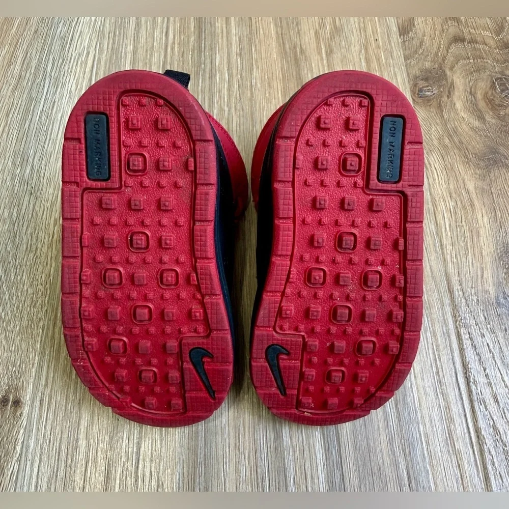 Nike Toddler Duck Boots Red Black Waterproof Winter Boots Size 6C